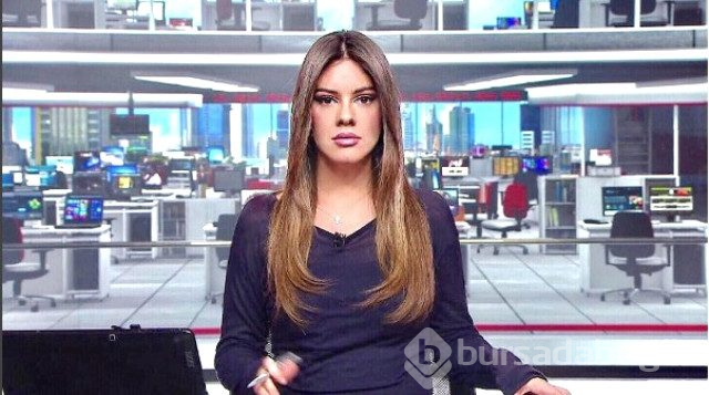 Ünlü spiker Buket Aydın'ın trafik kazası geçirdi
