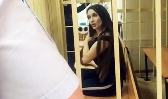 Polise ahlaksız teklifte bulunmuştu! Hapiste yaptığı şoke etti
