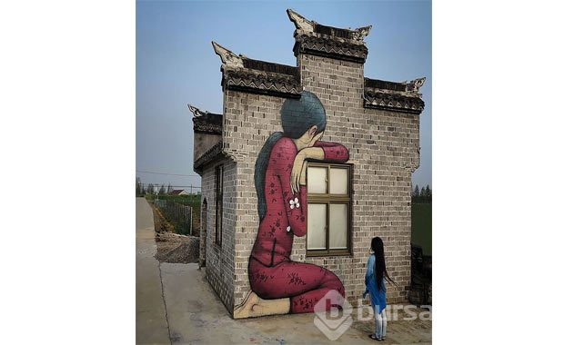 Sıkıcı binaları sanata dönüştürdü
