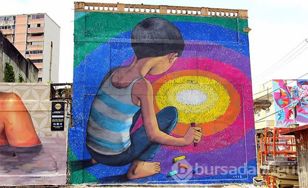 Sıkıcı binaları sanata dönüştürdü
