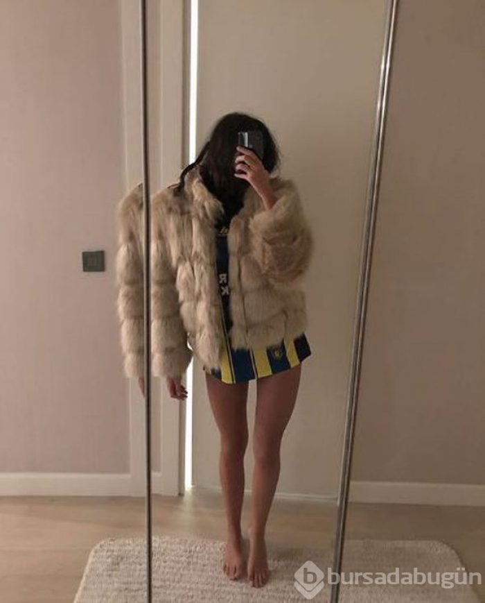 Bahar Candan'dan Fenerbahçe formalı paylaşım
