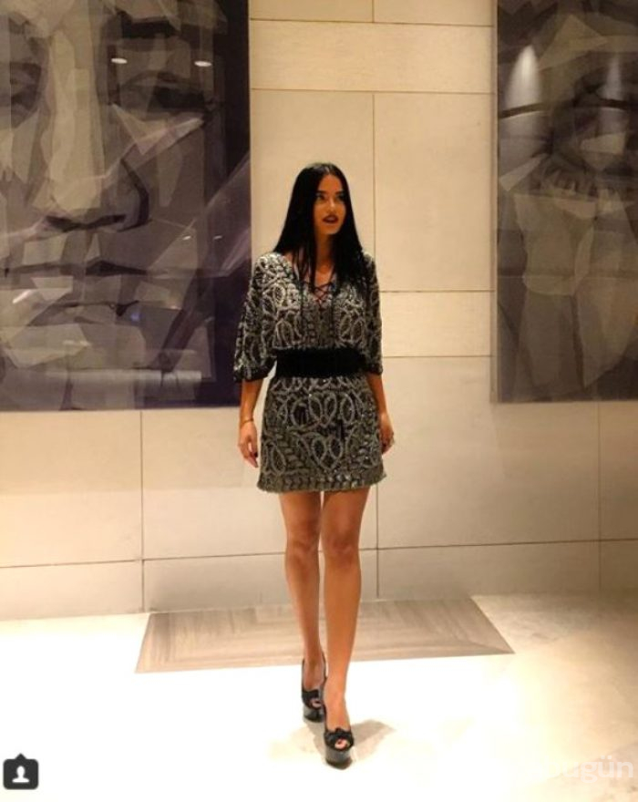 Yerli Adriana Lima Güzelliğiyle Sosyal Medyayı Salladı
