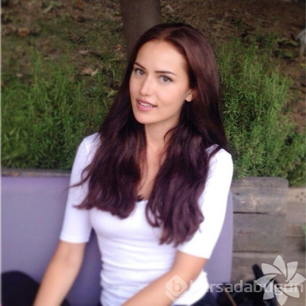 Fahriye Evcen Instagram'da neler paylaşıyor?
