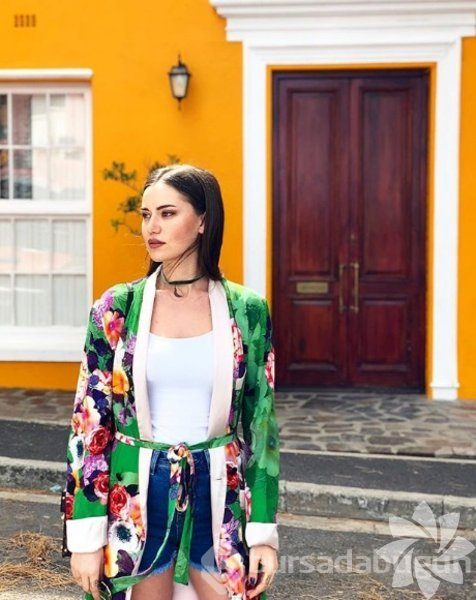 Fahriye Evcen Instagram'da neler paylaşıyor?
