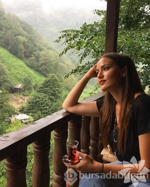 Fahriye Evcen Instagram'da neler paylaşıyor?
