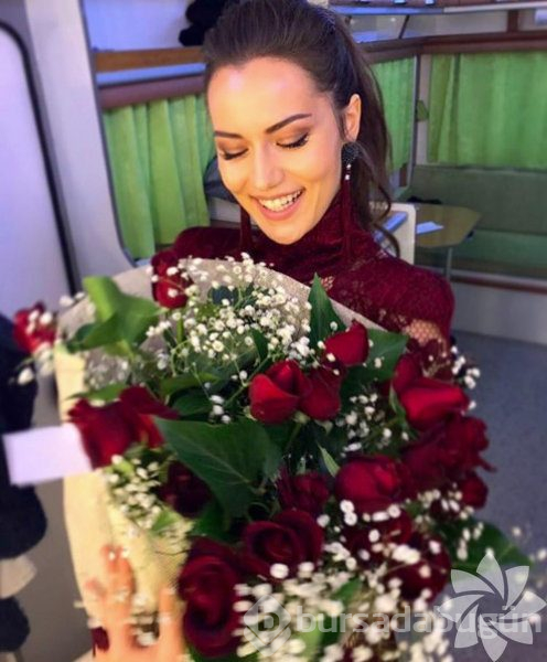 Fahriye Evcen Instagram'da neler paylaşıyor?
