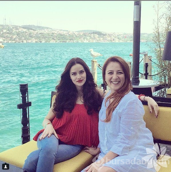 Fahriye Evcen Instagram'da neler paylaşıyor?

