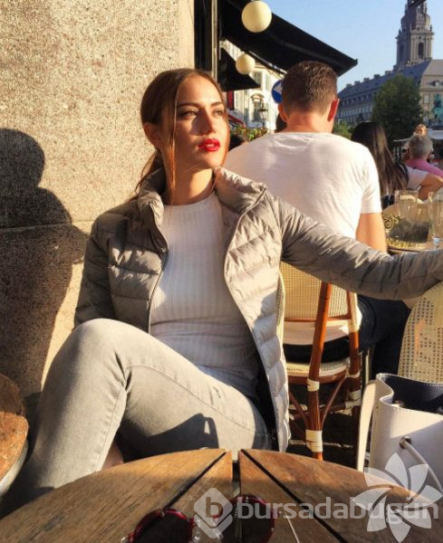 Fahriye Evcen Instagram'da neler paylaşıyor?
