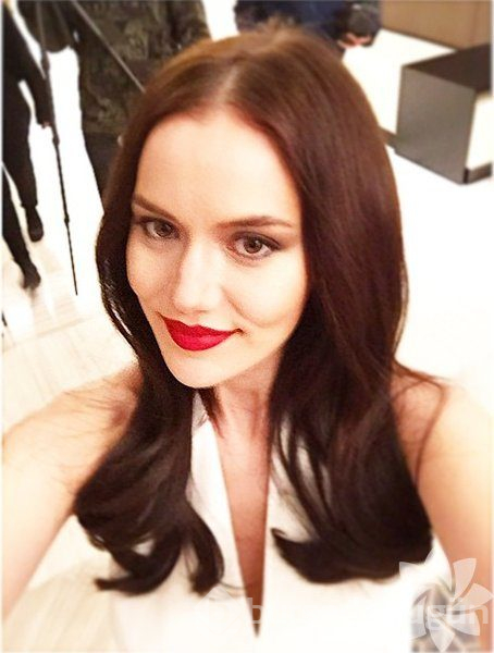 Fahriye Evcen Instagram'da neler paylaşıyor?
