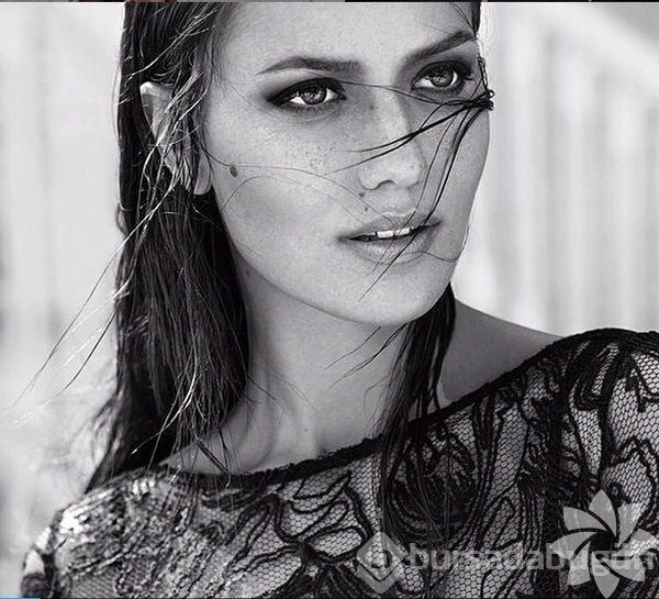 Fahriye Evcen Instagram'da neler paylaşıyor?
