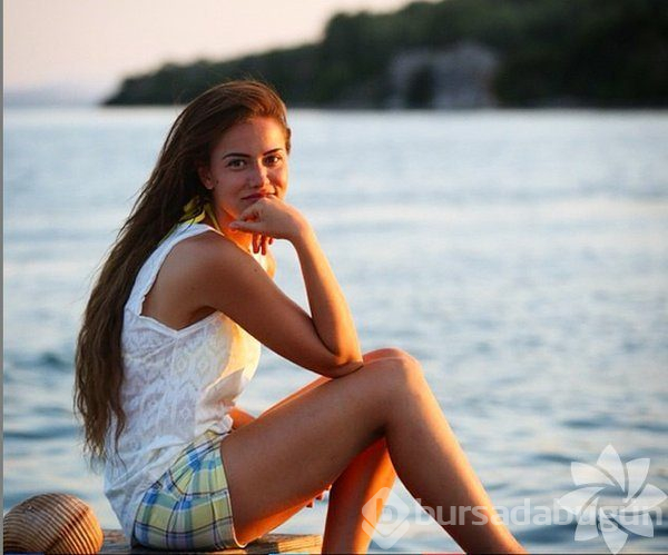 Fahriye Evcen Instagram'da neler paylaşıyor?

