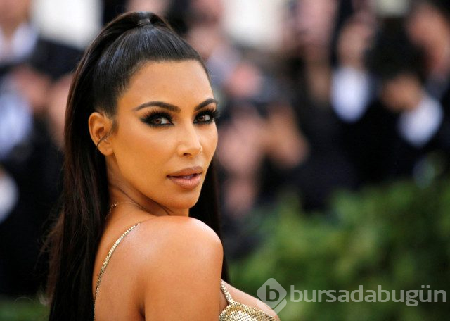 Her daim bronz gördüğümüz Kim Kardashian'ın çocukluğundaki beyaz teni görenleri şaşırttı
