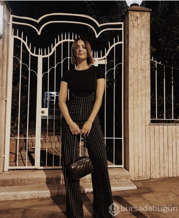 Güzel oyuncu İrem Sak paylaşımlarıyla yine takipçilerini büyülemeyi başardı. 