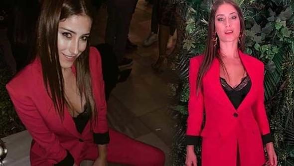 Dekolteli Hazal
