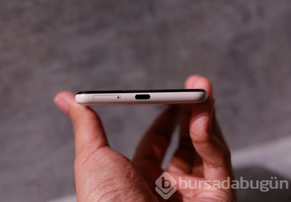 Google'ın yeni telefonları resmen tanıtıldı! Geliyorlar...
