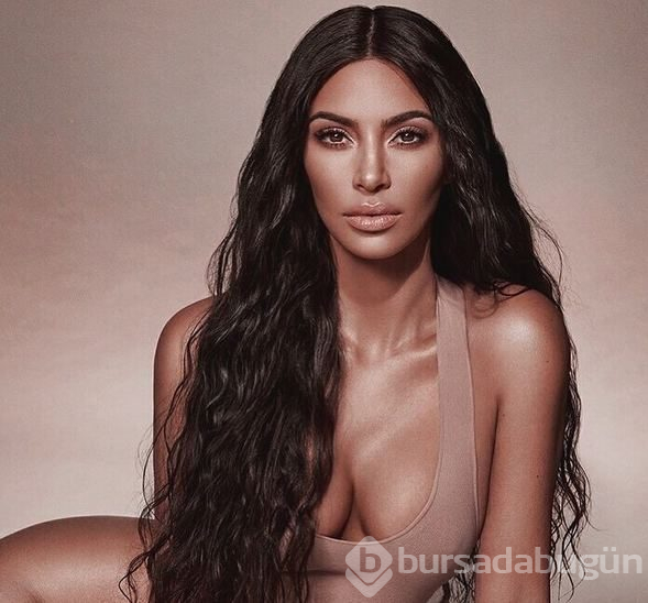 Kim Kardashian partinin yıldızı oldu!
