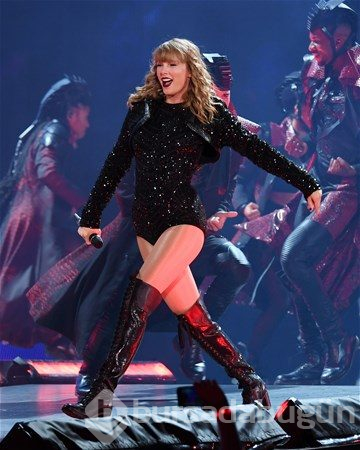 Taylor Swift`ten inanılmaz şov
