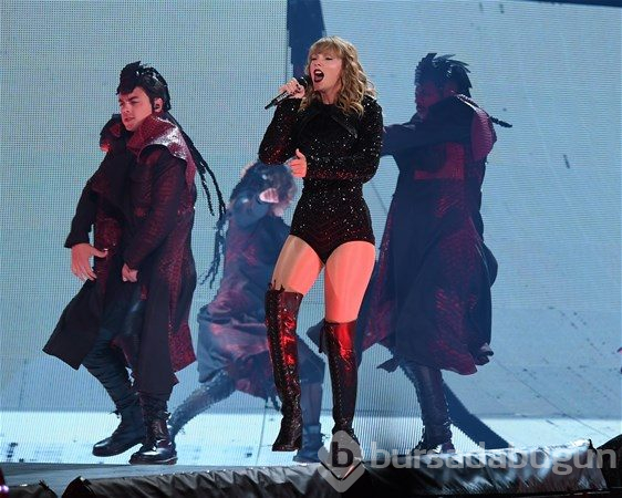 Taylor Swift`ten inanılmaz şov
