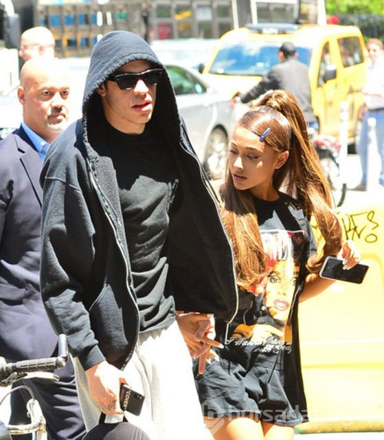 Ariana Grande ile Pete Davidson'un New York manzaralı aşkı
