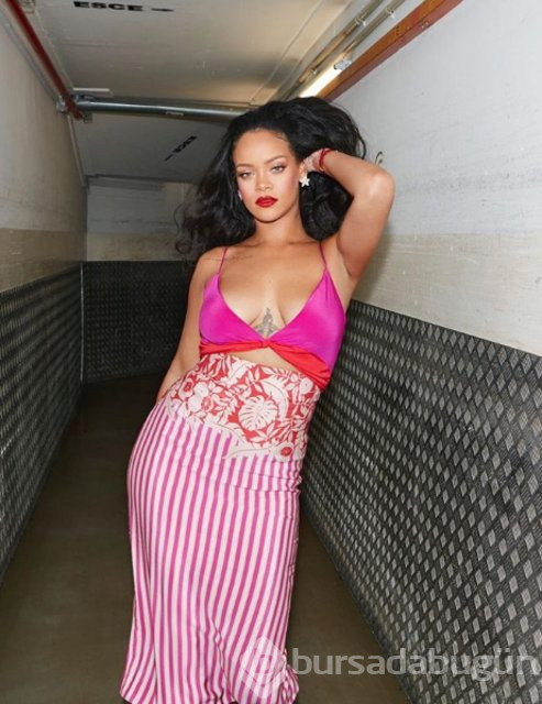 Rihanna'dan Bella Hadid pozu
