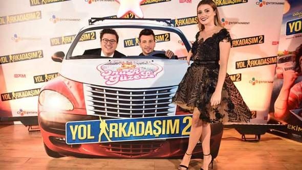 Galaya ünlü akını
