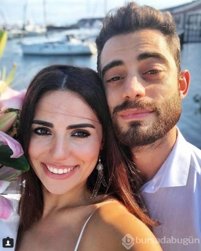 Uçakta tanışmışlardı... Ünlü oyuncu evlendi!
