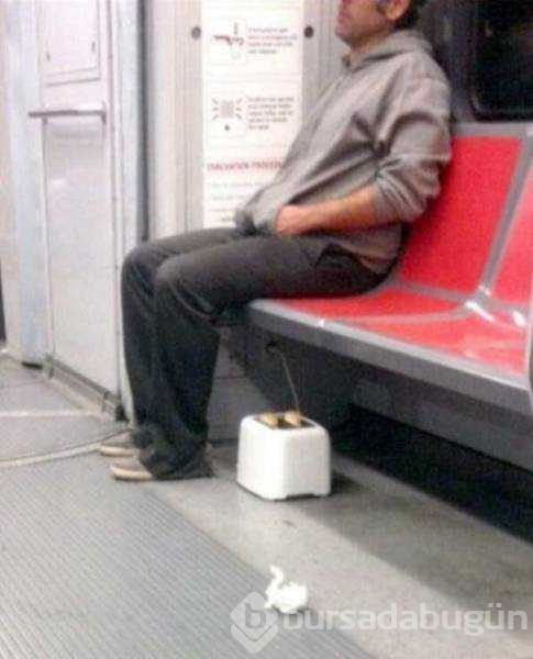 Dünyanın en ilginç metro yolcuları
