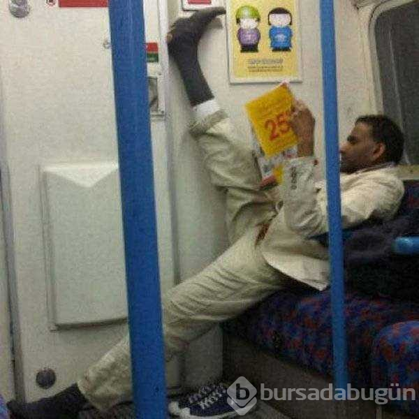 Dünyanın en ilginç metro yolcuları

