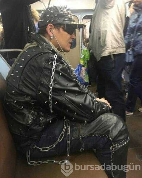 Dünyanın en ilginç metro yolcuları
