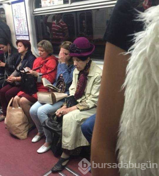 Dünyanın en ilginç metro yolcuları
