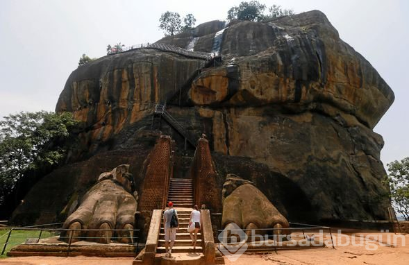 Aslan pençelerinin arasından girilen kale: Sigiriya
