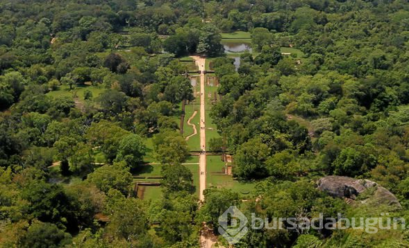Aslan pençelerinin arasından girilen kale: Sigiriya
