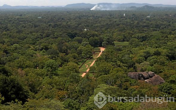 Aslan pençelerinin arasından girilen kale: Sigiriya

