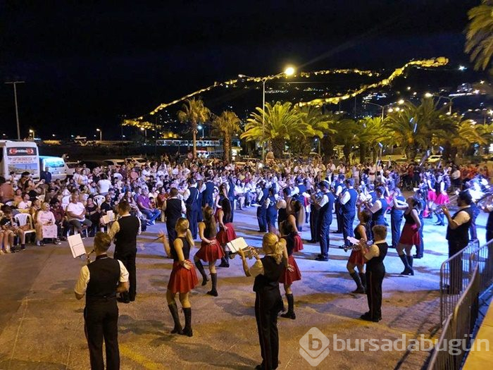 BGU FEST'ten muhteşem dans festivali 