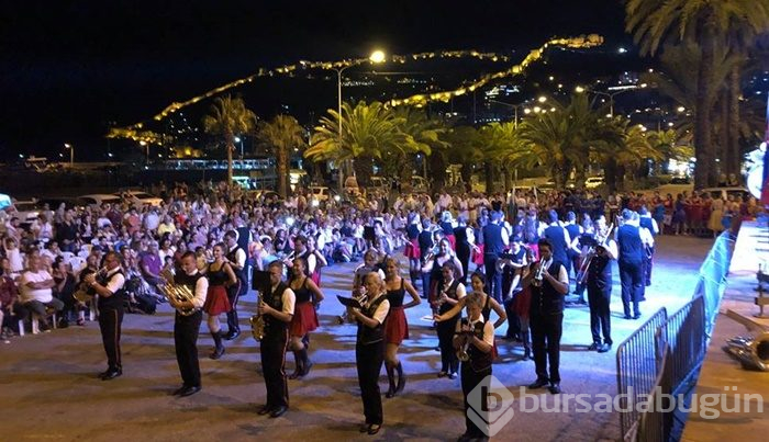 BGU FEST'ten muhteşem dans festivali 