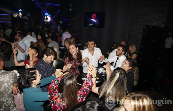 Bursa geceleri başladı, sanatçılar coşturdu