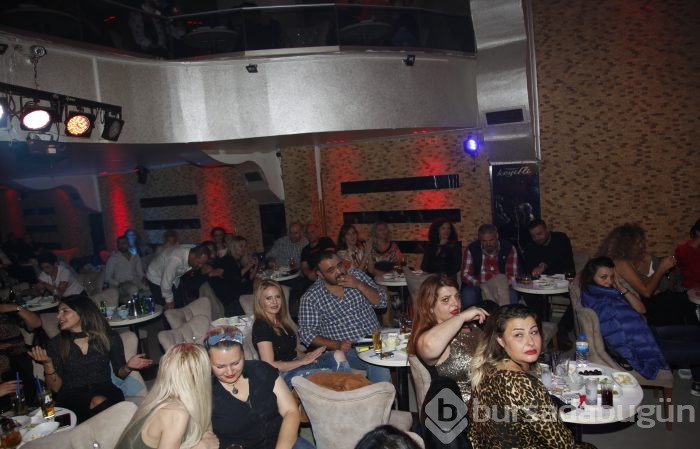 Bursa geceleri başladı, sanatçılar coşturdu