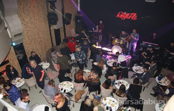 Bursa geceleri başladı, sanatçılar coşturdu