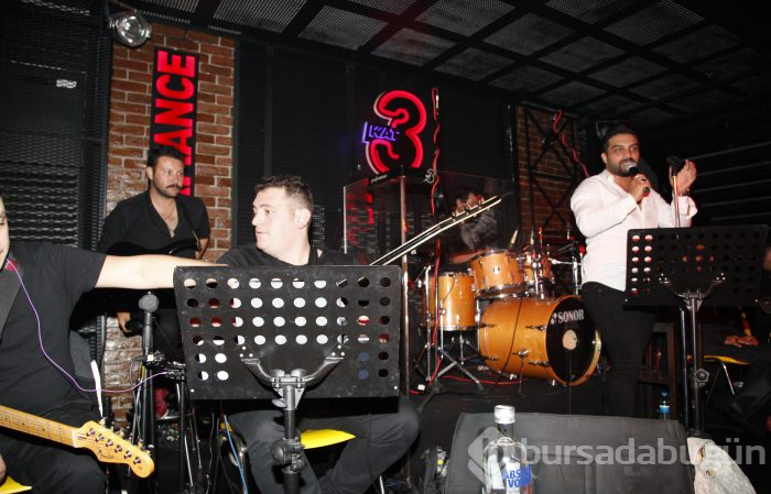 Bursa geceleri başladı, sanatçılar coşturdu