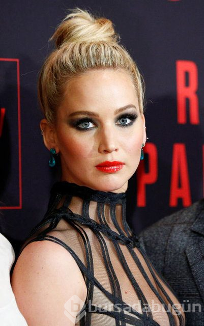 Jennifer Lawrence: Sosyal medyada röntgenci gibiyim
