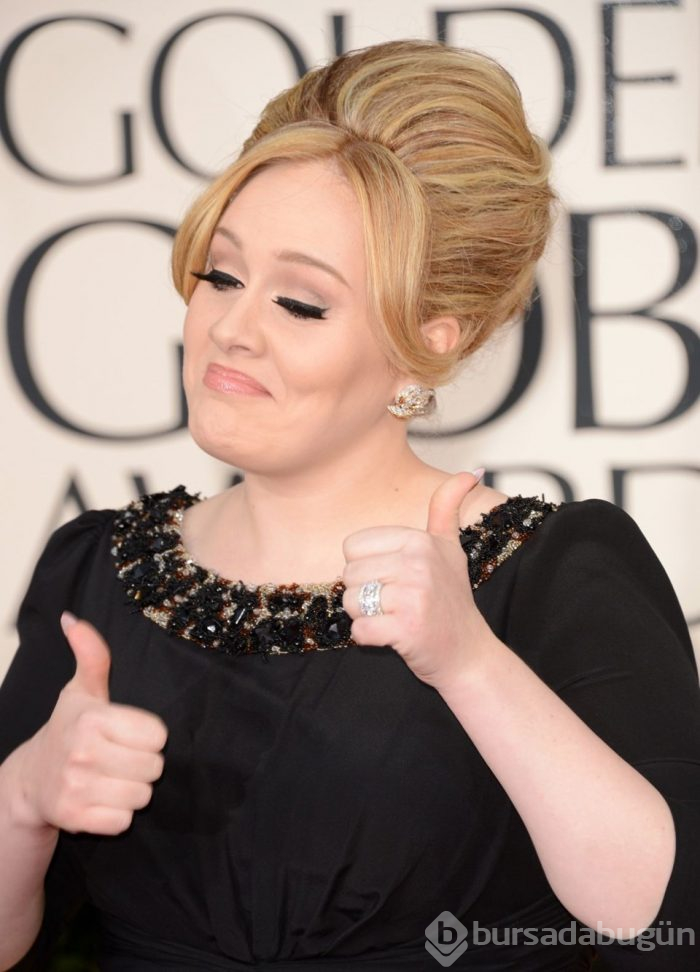 Adele oturduğu yerden günde 41 bin sterlin kazanıyor
