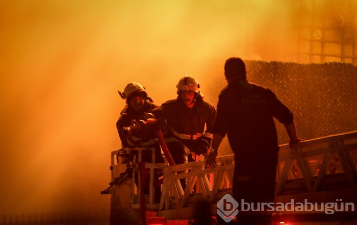Bursa sanayisinde dev yangın!