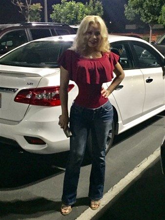 Her gün 23 saat korse takıyor
