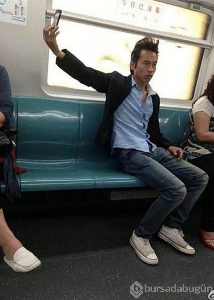 'Selfie' hayatımıza girdiğinden beri iyice tuhaflaşan, selfie çılgını insanlar!
