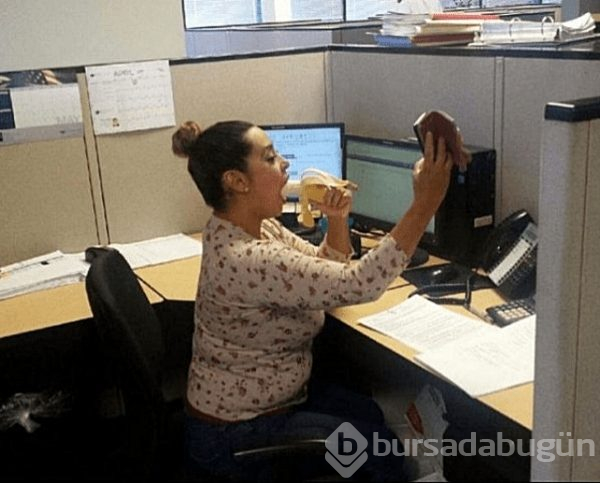 'Selfie' hayatımıza girdiğinden beri iyice tuhaflaşan, selfie çılgını insanlar!
