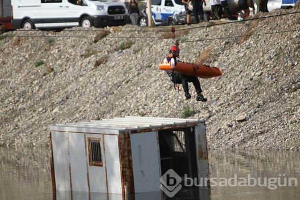 Mersin'de gerçeğini aratmayan tatbikat
