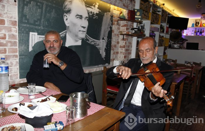 Bursa geceleri tüm hızıyla devam ediyor
