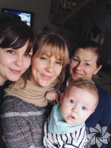 Anne-babasına çok benzeyenler
