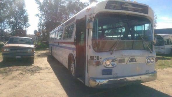 Kira ödemekten bıkınca kamyonu eve çevirdi, görenler şaştı kaldı!
