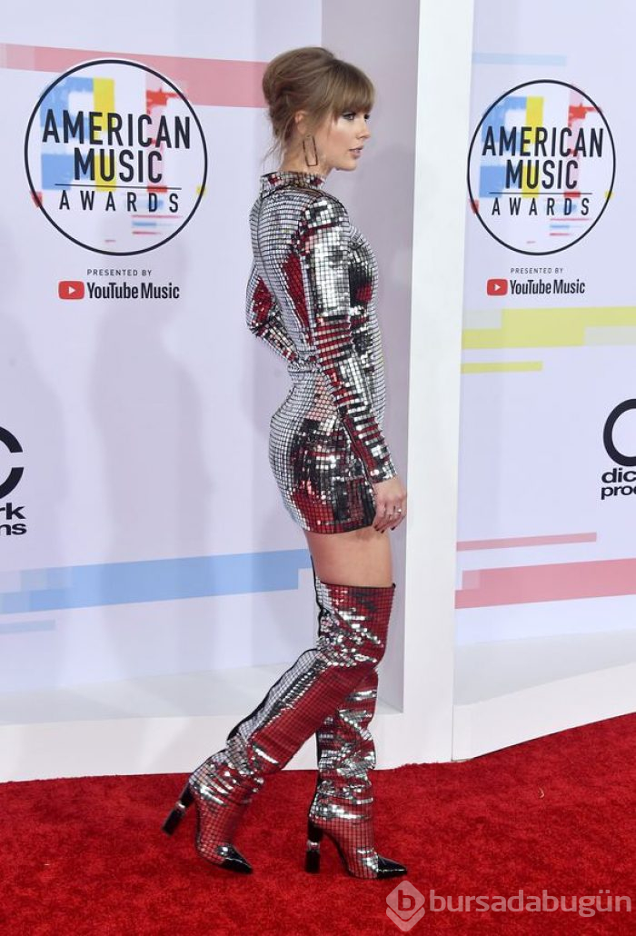 Taylor Swift annesi hasta olan hayranına bağış yaptı
